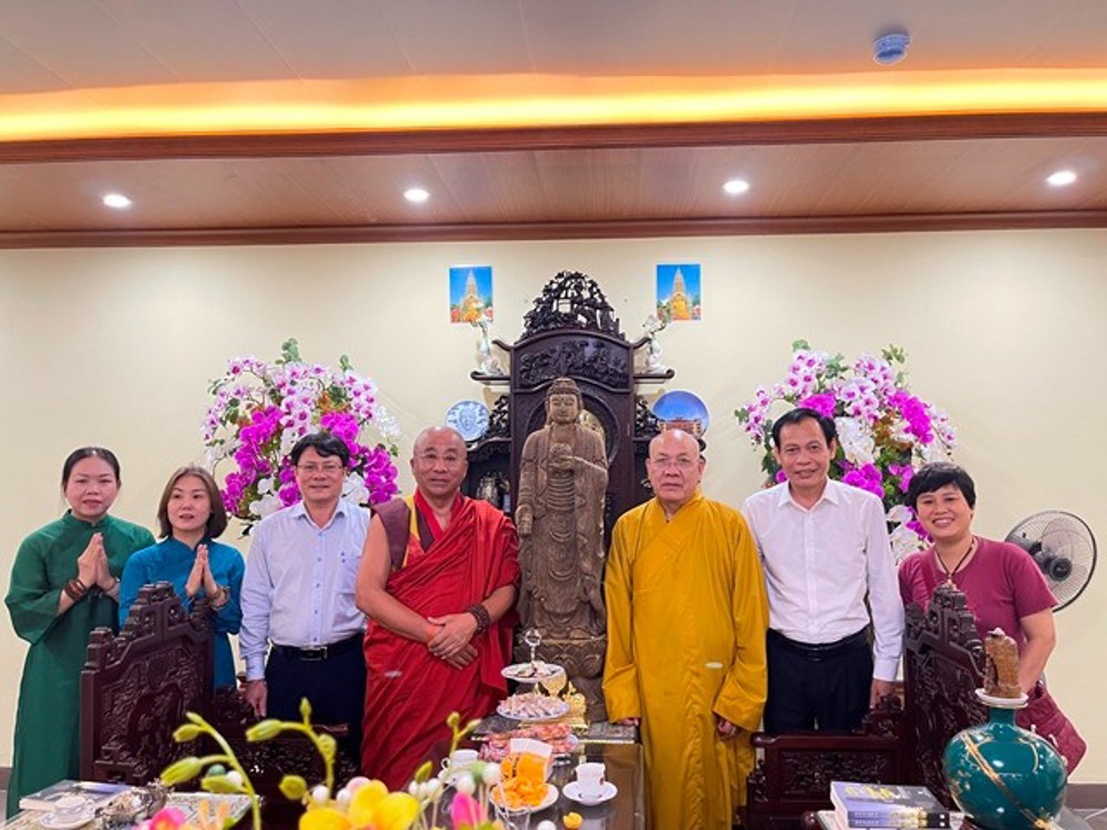 Hải Phòng: Lama Sonam Dorji - Tổng Thư ký Dòng truyền thừa Druk Ngawang Thubten Choling tại Ấn Độ tới thăm trụ sở BTS thành phố