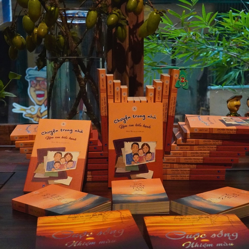 Lễ ra mắt sách "Chuyện Trong Nhà - Làm Con Hiếu Hạnh": Hành Trình Trở Về Bến Đỗ Yêu Thương