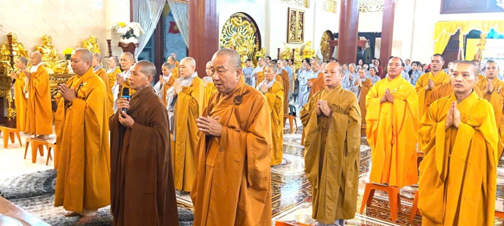 Ban Trị Sự GHPGVN tỉnh Cà Mau trang nghiêm tổ chức lễ cầu siêu anh linh chiến sĩ vị quốc vong thân