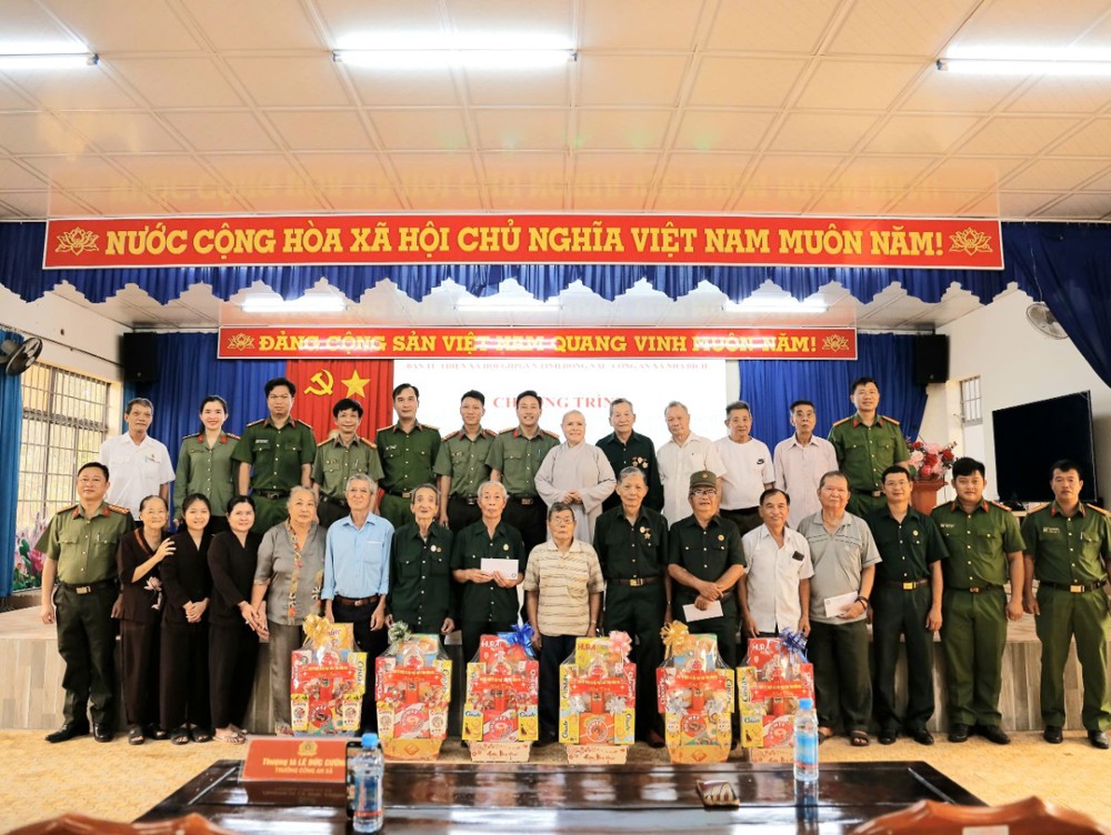 Đồng Nai: Ban Từ thiện xã hội Phật giáo tỉnh thăm và tặng quà tri ân nhân ngày Thương binh – Liệt sĩ 27/7