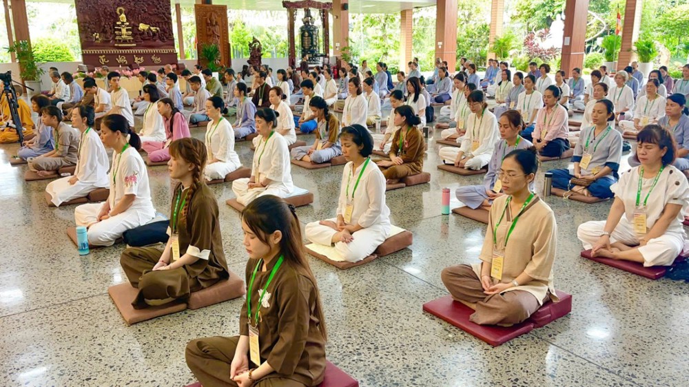 TP.HCM: “Một Ngày Tỉnh Thức” lần thứ 25 – Lan tỏa năng lượng an lạc từ tu viện Long Hưng