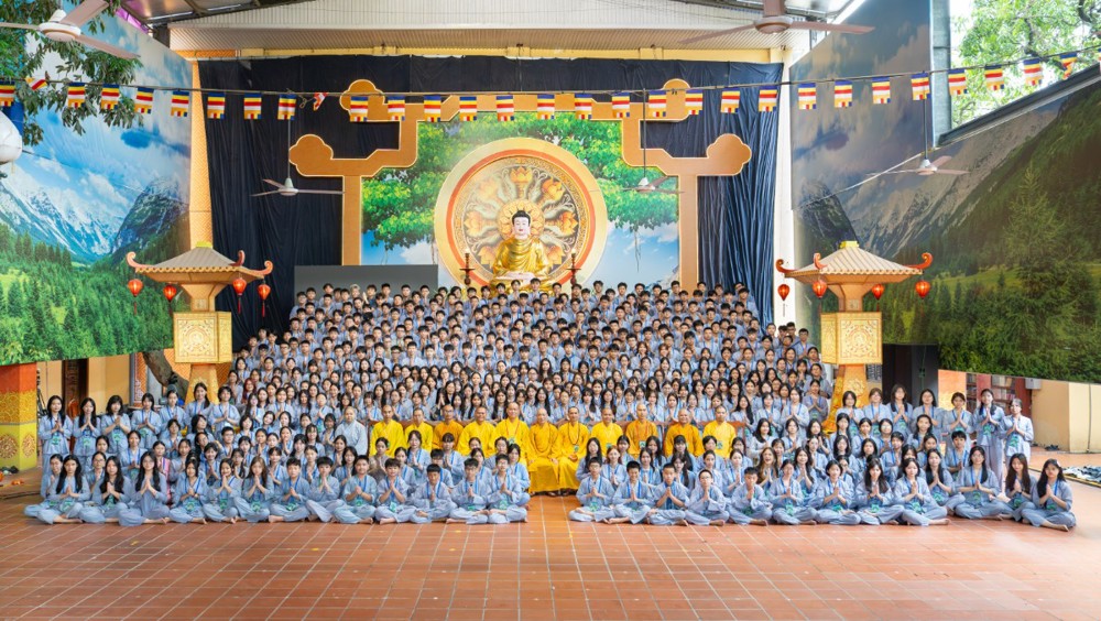 Ngày tu học cuối cùng khép lại khóa tu tuổi trẻ lần thứ XIII tại chùa Bằng