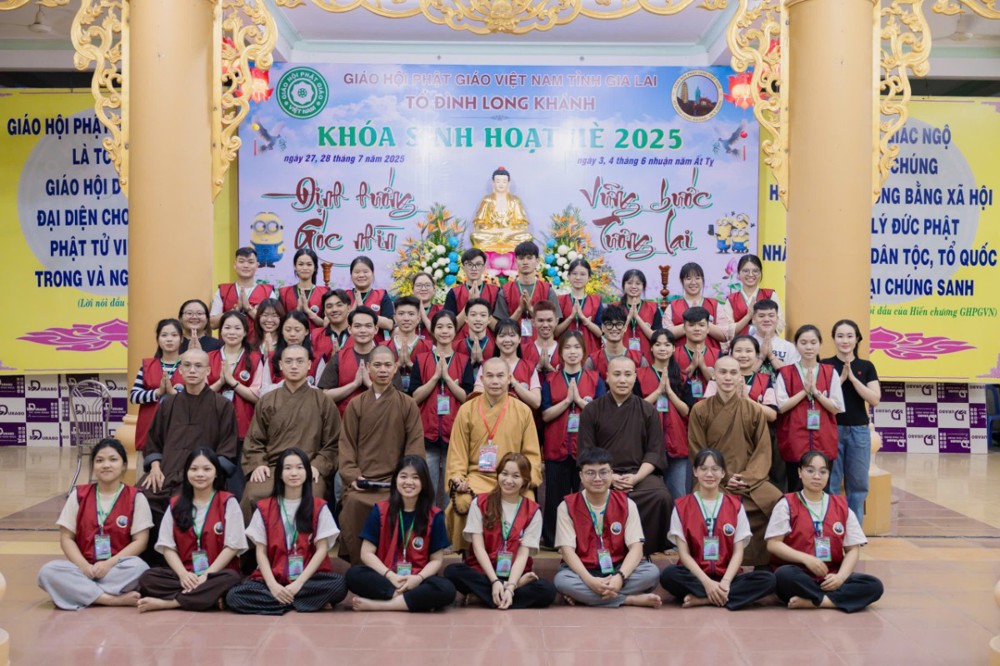 Gia Lai: Lễ ra quân Tình nguyện viên khóa sinh hoạt hè 2025 tại Tổ đình Long Khánh 