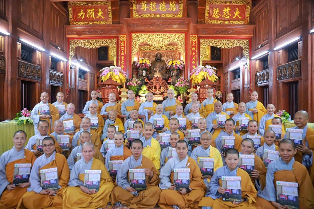 Phân ban Ni giới Trung ương kết thúc chuyến thăm và cúng dường các trường hạ khu vực Tây Nguyên