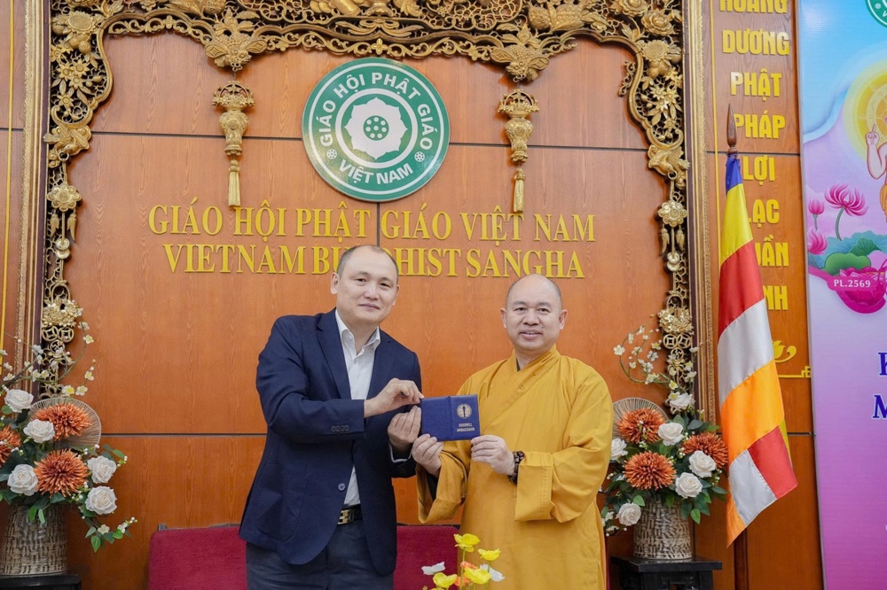 Thượng tọa Thích Đức Thiện: Người thứ 4 trên thế giới nhận Huân chương Đại sứ Thiện chí