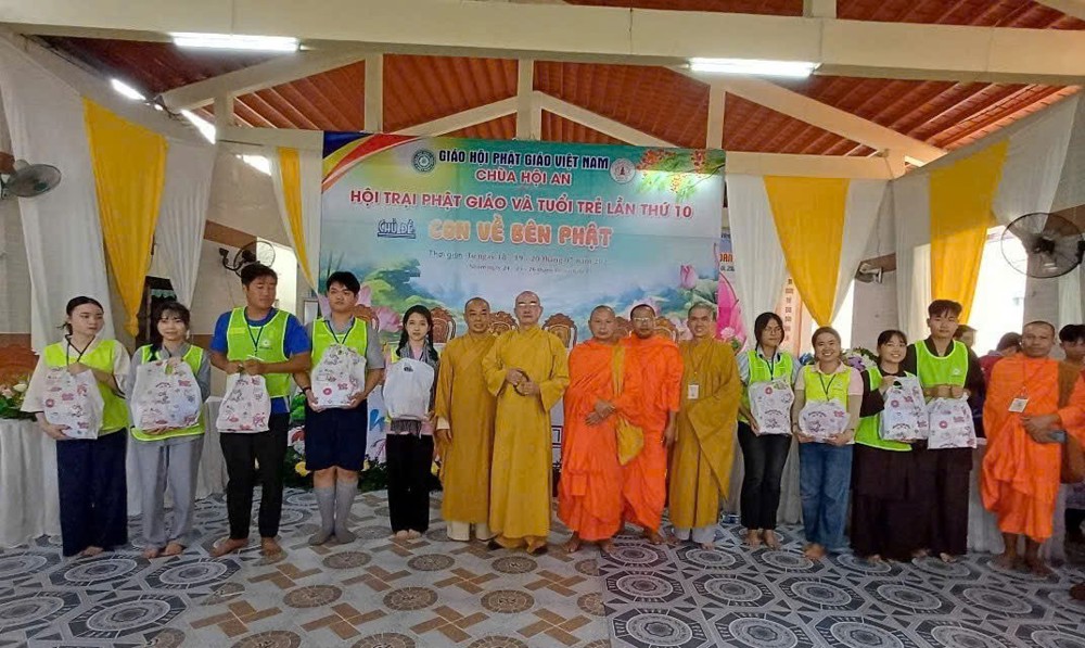 Vĩnh Long: Hội trại Con Về Bên Phật 2025 khép lại trong niềm an vui thắp sáng đạo tâm