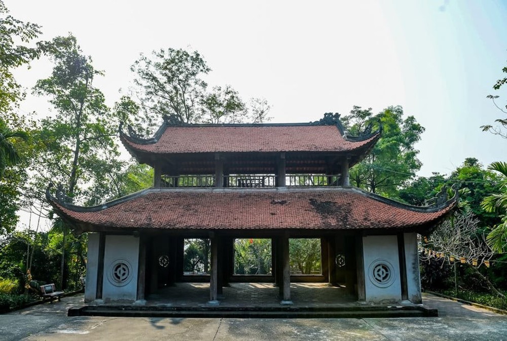 Về Ninh Bình, chiêm bái ngôi cổ tự nghìn năm tuổi lưu giữ hai bảo vật quốc gia