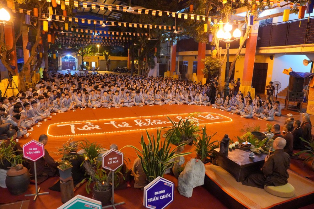 Đêm thiền trà "Tuổi trẻ không hối tiếc": Chén trà tri ân – Kết nối yêu thương