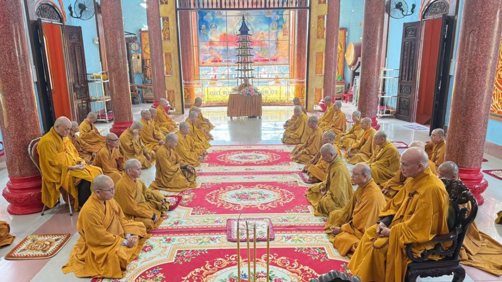 TP.HCM: Trường hạ Tổ đình Vạn Thọ trang nghiêm tổ chức lễ bố-tát tụng giới định kỳ