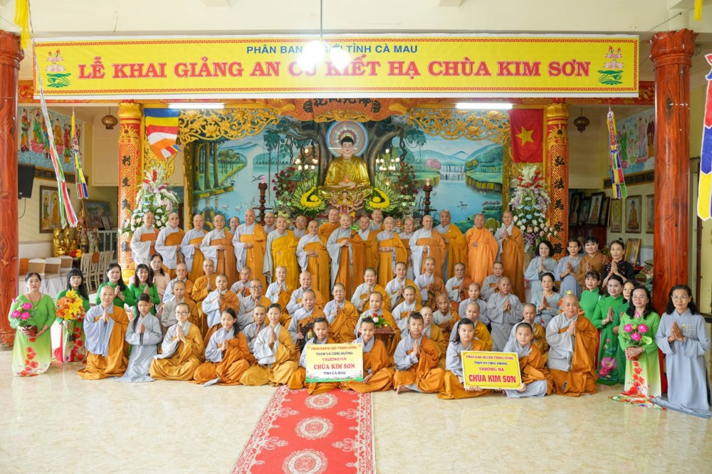 Ngày làm việc thứ 3 của đoàn Phân ban Ni giới Trung ương trong chuyến viếng thăm trường hạ Ni các tỉnh miền Tây