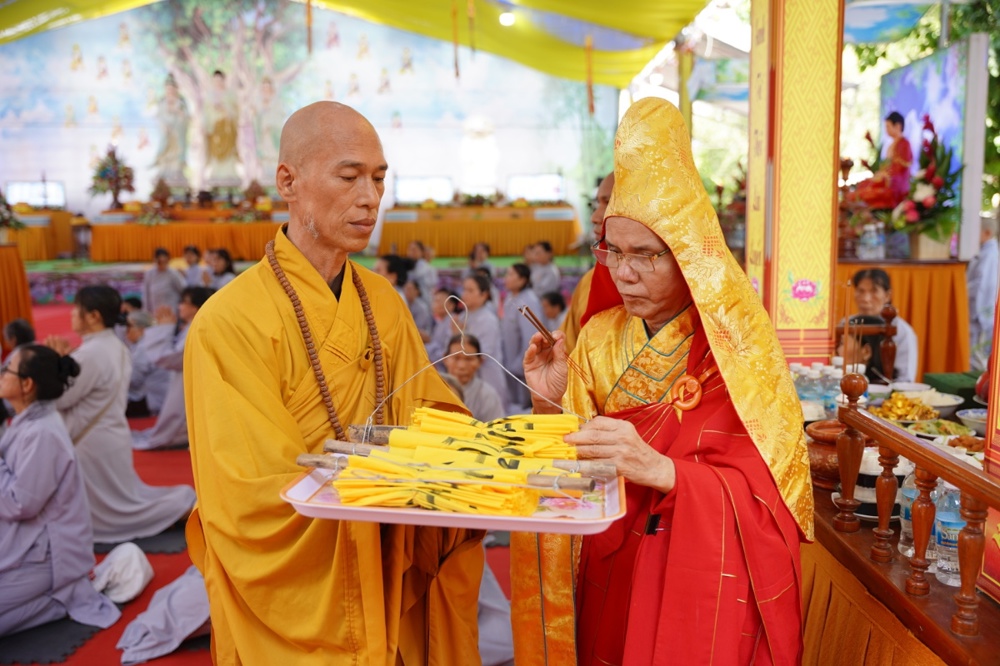 Khánh Hòa: Trường hạ Phật giáo Ninh Thuận (cũ) trang nghiêm khai đàn Cầu siêu chư anh linh Anh hùng liệt sĩ, chư hương linh năm 2025