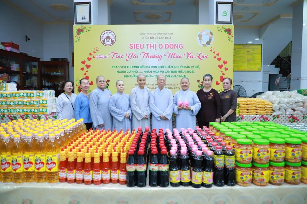 TP.HCM: Chùa Bồ Đề Lan Nhã tổ chức “Siêu thị 0 đồng” trao tặng 300 phần quà nhân mùa Vu Lan