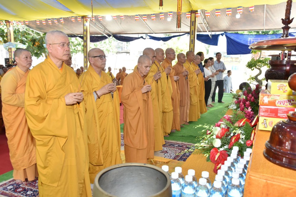 Khánh Hòa: Trường hạ Phật giáo Ninh Thuận (cũ) trang nghiêm Đại lễ Tưởng niệm tri ân chư tiền bối hữu công - Cầu siêu anh linh Anh hùng liệt sĩ, chư hương linh - Chẩn tế âm linh cô hồn năm 2025