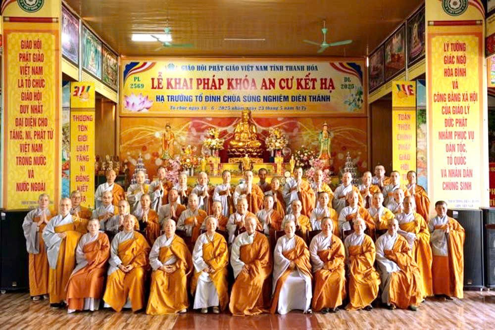Phân ban Ni giới Trung ương thăm và cúng dường 5 hạ trường, lan tỏa đạo tình và sách tấn chư Ni khu vực phía Bắc