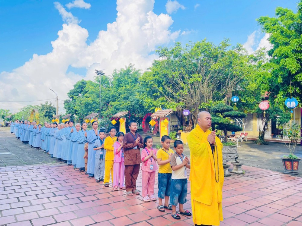 Thanh Hóa: Khóa tu niệm Phật một ngày tại chùa Đống Cao