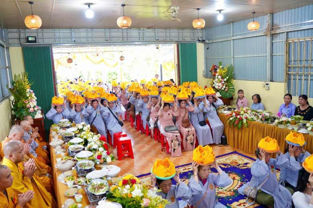 An Giang: Điểm SHTGTT Minh Quang trang nghiêm tổ chức Đại lễ Vu lan Báo hiếu và dâng y ca sa PL.2569 – DL.2025