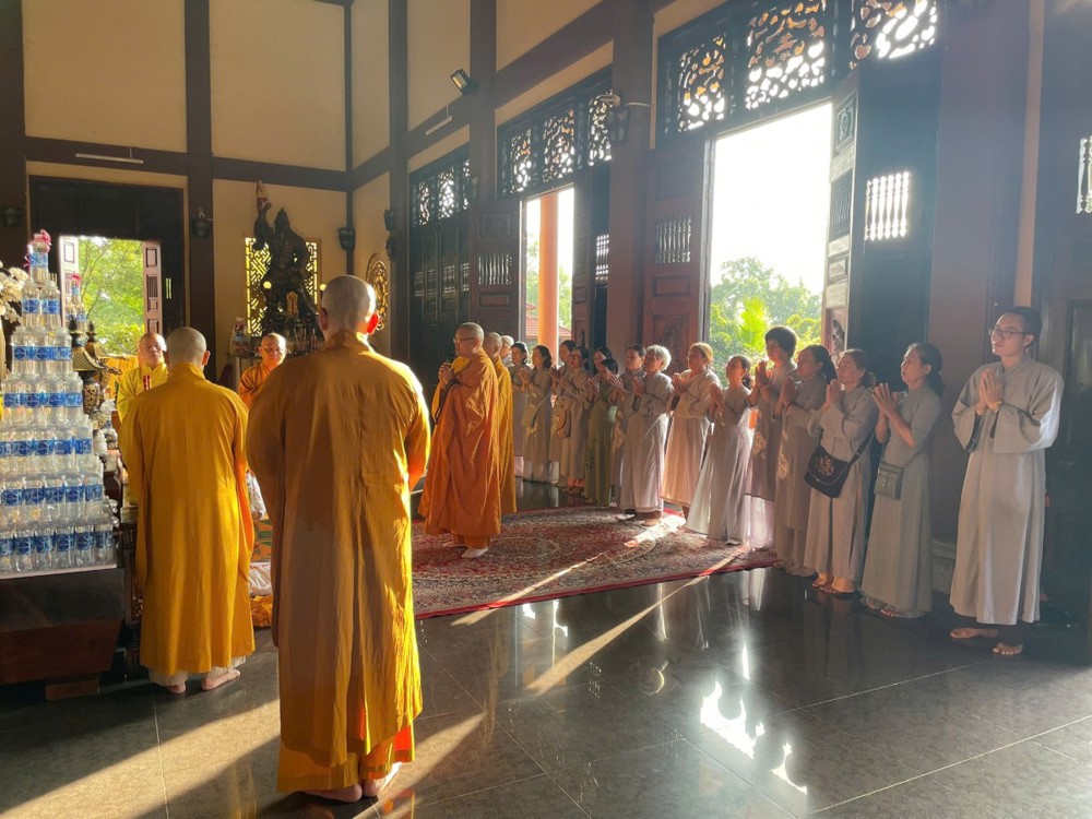 Lâm Đồng: Chùa Phổ Đà thăm và cúng dường các trường hạ phía đông tỉnh Lâm Đồng