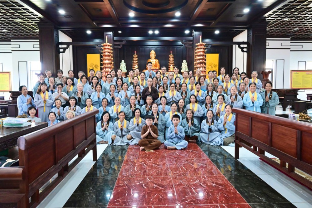 Hà Nội: Đạo tràng Pháp Hoa chùa Bằng về tùy hỷ và cúng dàng trường hạ Học viện Phật giáo Việt Nam tại Hà Nội