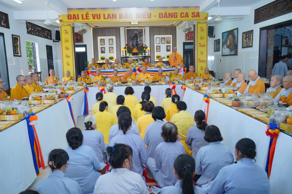 Đồng Tháp: Đại lễ Vu lan, dâng Ca-sa tại chùa Tịnh Nghiêm, phường Mỹ Phong