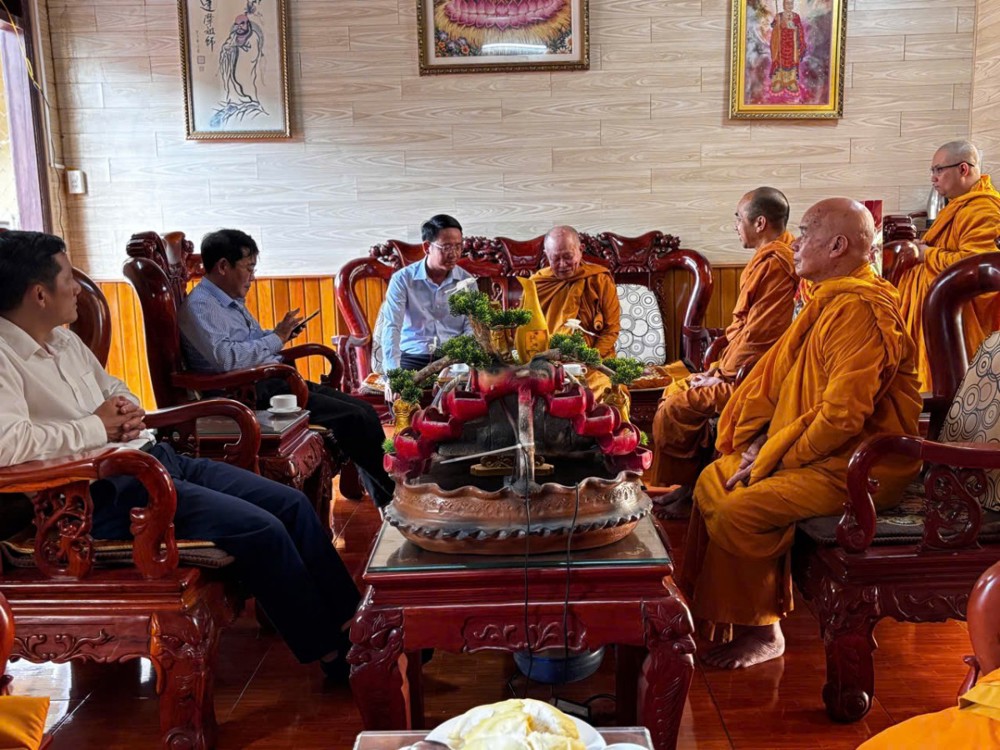 Gia Lai: Đoàn công tác của Sở Dân tộc và Tôn giáo tỉnh thăm Trường hạ Tổ đình Tịnh xá Ngọc Phúc
