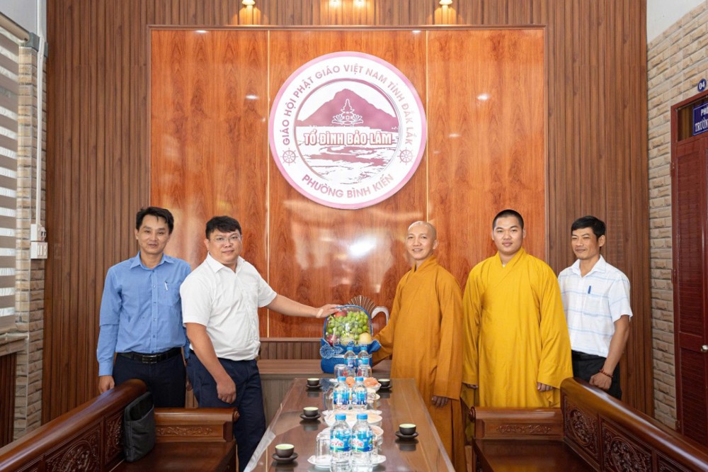Đắk Lắk: Đoàn lãnh đạo địa phương thăm và làm việc tại Tổ đình Bảo Lâm