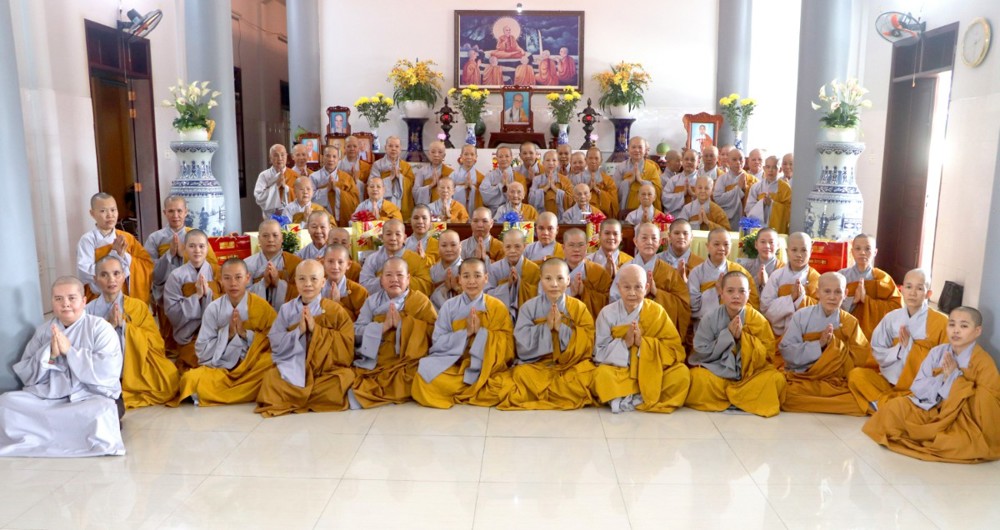 Vĩnh Long: Hành giả Ni Khánh Tuế quý Ni trưởng Ban chức sự hạ Trường chùa Bạch Vân mùa An cư kiết hạ PL.2569 –DL.2025