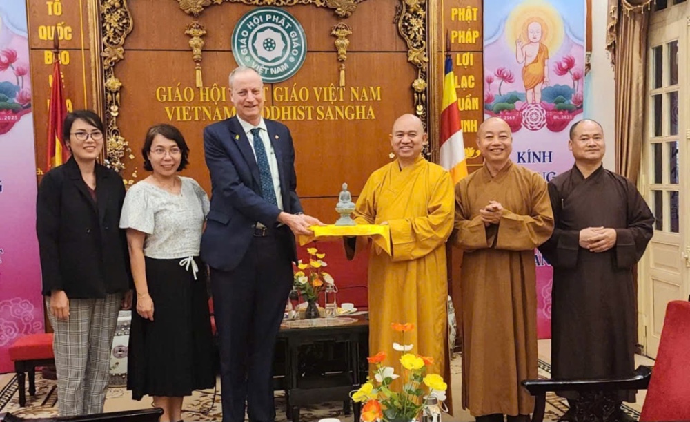 Đại sứ đặc mệnh toàn quyền Israel tại Việt Nam tới thăm Trung ương GHPGVN 