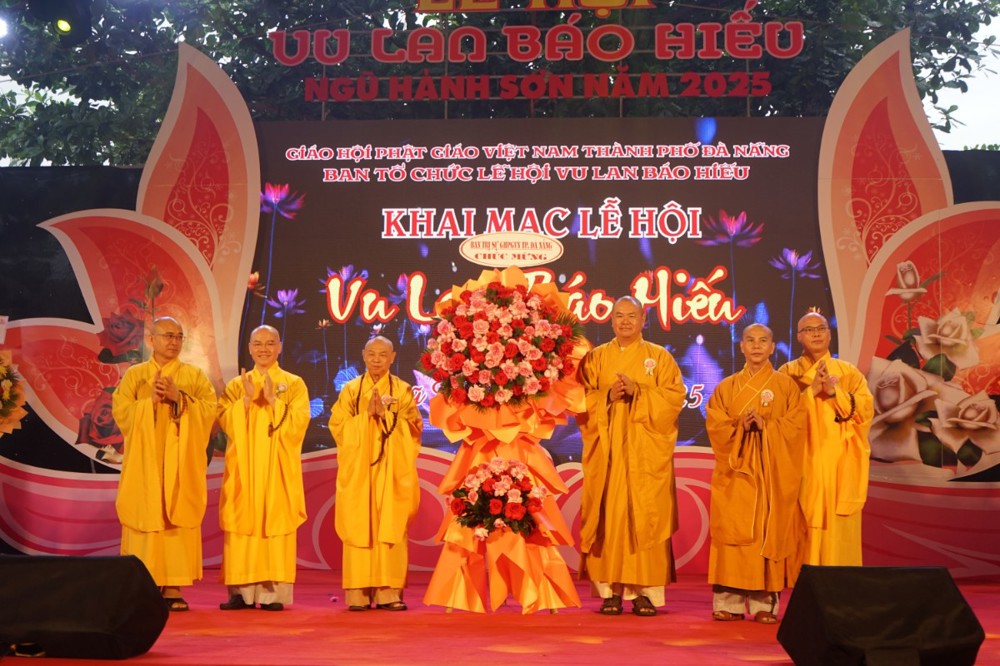 Đà Nẵng: Khai mạc lễ hội Vu Lan báo hiếu Ngũ Hành Sơn năm 2025
