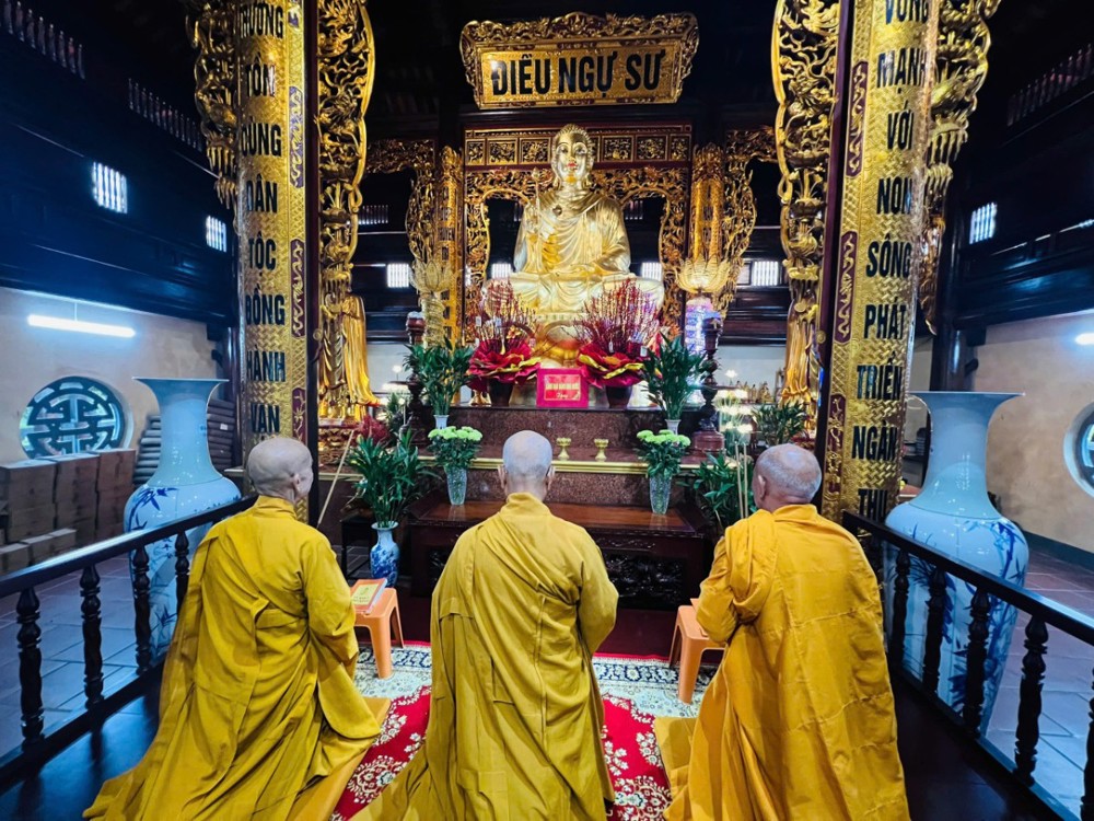 Cần Thơ: Trang nghiêm lễ Bố tát cuối mùa An cư kiết hạ PL.2569