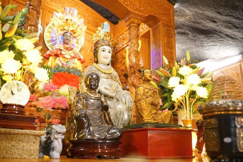 Tây Ninh: Long trọng lễ cung nghinh Đức Linh Sơn Thánh Mẫu hồi quy Núi Bà