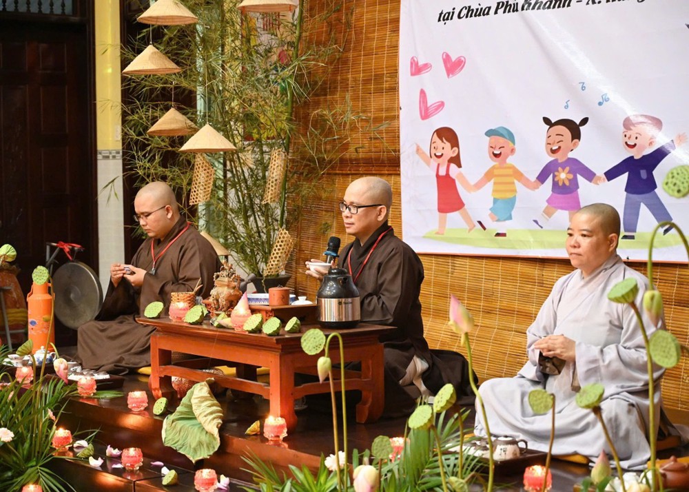 Đồng Tháp: Đêm Thiền trà tại khóa tu mùa hè Phú Khánh – Nơi yêu thương trở về 