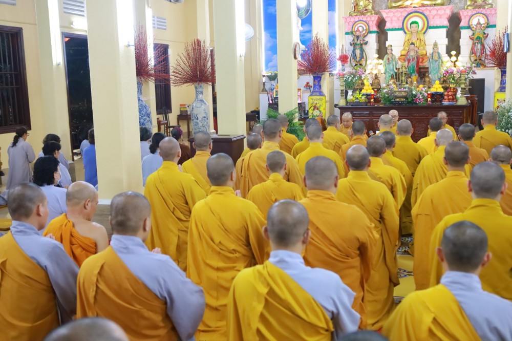 Vĩnh Long: Chư hành giả Tăng đảnh lễ khánh tuế Chư Tôn giáo phẩm Ban chức sự Trường hạ chùa Viên Minh mùa An Cư Kiết Hạ PL.2569