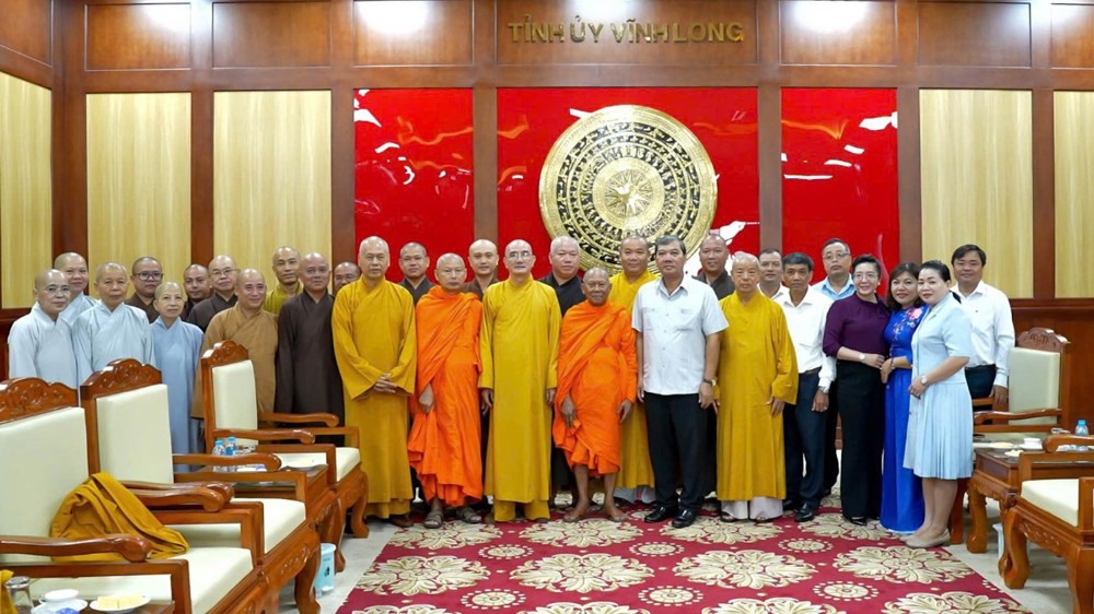Vĩnh Long: Ban Trị sự GHPGVN tỉnh thăm các cơ quan, ban ngành tỉnh sau sáp nhập