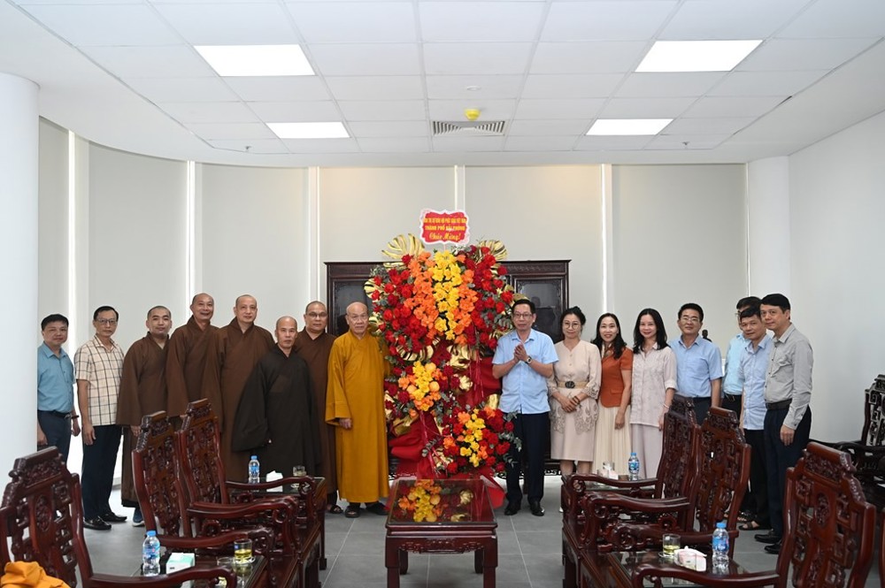 Hải Phòng: Ban Trị sự GHPGVN Thành phố thăm và chúc mừng Ban lãnh đạo Sở Nội vụ sau khi sáp nhập