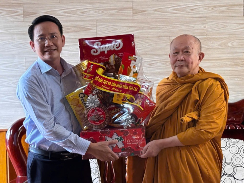 Sở Dân tộc và Tôn giáo tỉnh Gia Lai thăm và làm việc tại trường hạ Tổ đình tịnh xá Ngọc Phúc
