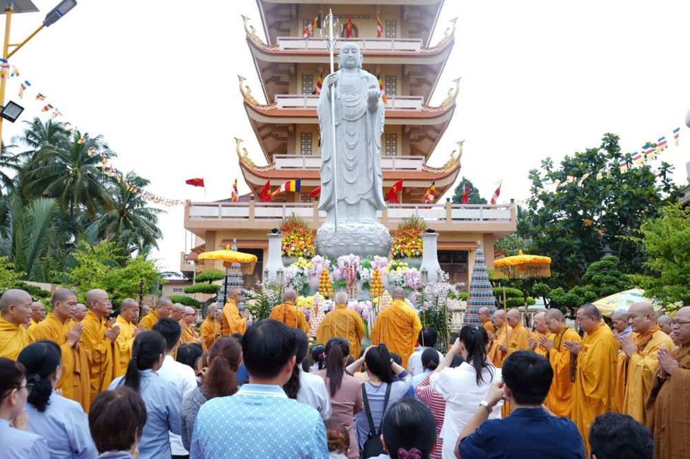 Đồng Tháp: Lễ An vị Tôn tượng Bồ tát Địa Tạng tại chùa Vĩnh Tràng