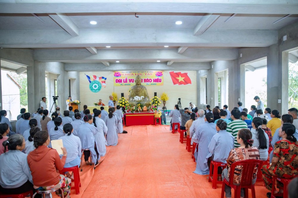Đà Nẵng: chùa Lộc Tân trang nghiêm tổ chức Đại lễ Vu Lan, cài hoa hiếu hạnh