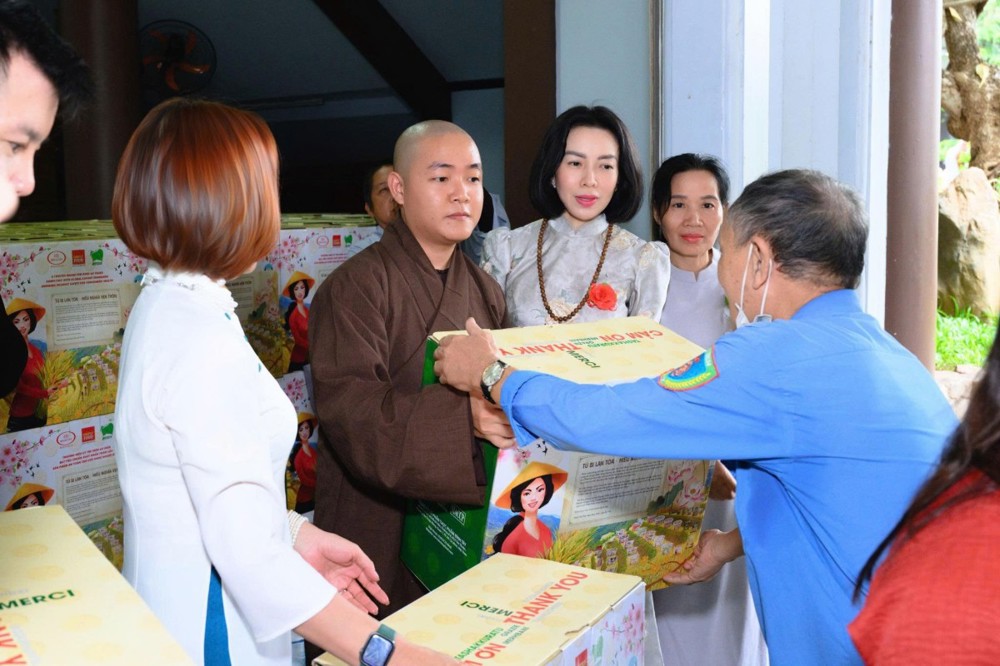 TP.HCM: Tu viện Khánh An trao tặng 350 phần quà nhân mùa Vu Lan báo hiếu PL.2569 – DL.2025