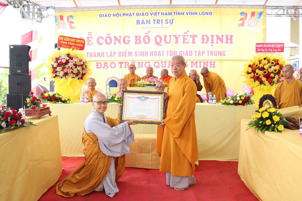 Vĩnh Long: Lễ công bố Quyết định thành lập Điểm sinh hoạt Tôn giáo tập trung Đạo tràng Quang Minh 