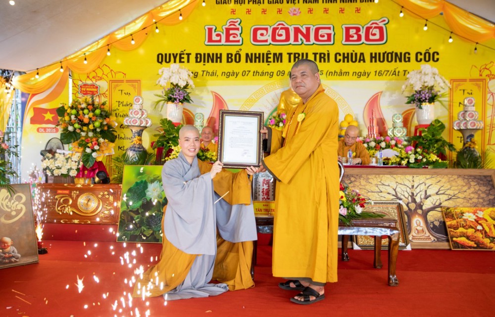 Ninh Bình: Lễ công bố Quyết định bổ nhiệm trụ trì chùa Hương Cốc, xã Đồng Thái