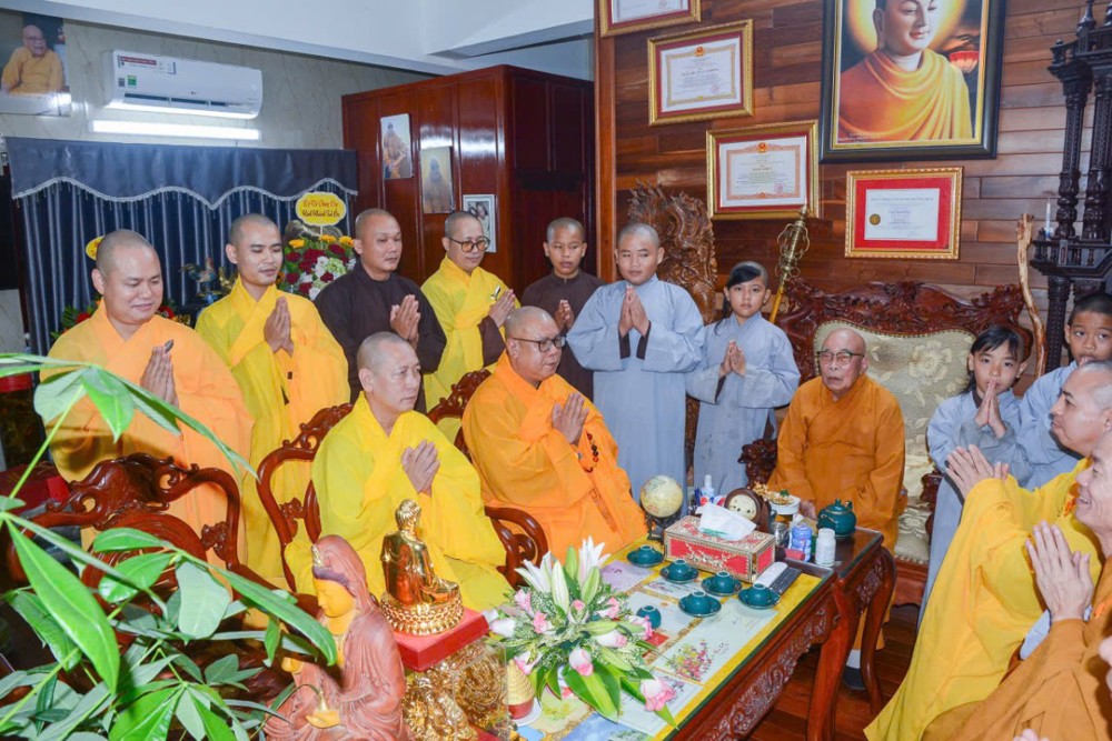 Quảng Trị: Ban Thường trực Ban Trị sự GHPGVN tỉnh khánh tuế chư Tôn đức Hòa thượng Chứng minh Ban Trị sự Phật giáo tỉnh