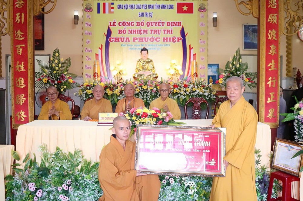 Vĩnh Long: Lễ công bố Quyết định bổ nhiệm Trụ trì chùa Phước Hiệp và dâng Pháp y 