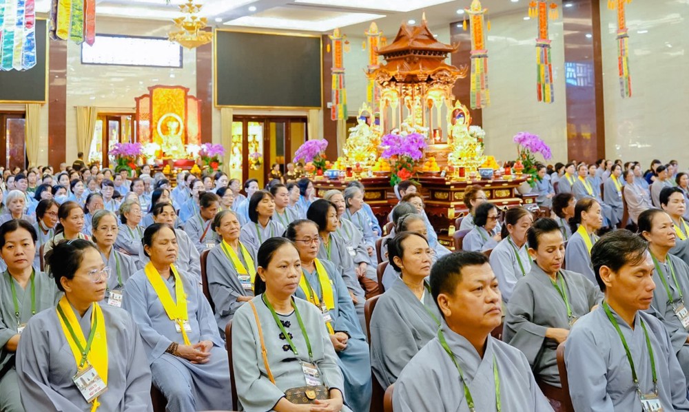 TP.HCM: Khóa tu Ngày An lạc tại Việt Nam Quốc Tự với pháp thoại “Vì sao phải thực hành tâm từ”