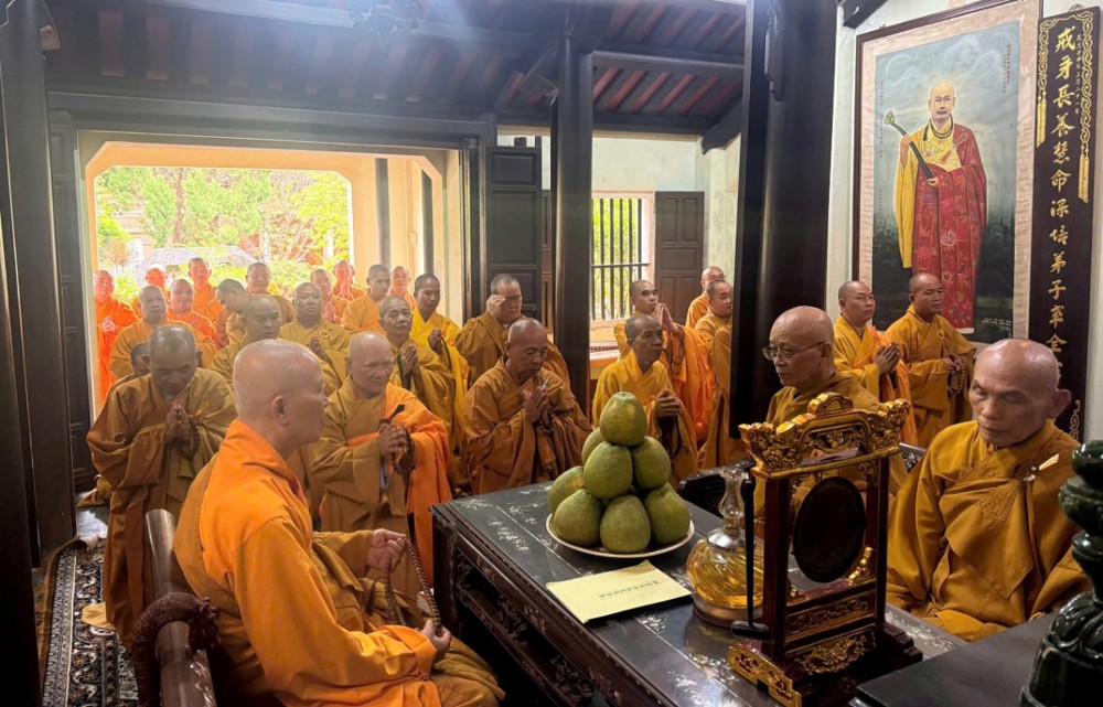 Gia Lai: Tổ đình Thập Tháp trang nghiêm cử hành lễ Tự tứ kết thúc mùa An cư kiết hạ PL.2569 – DL.2025