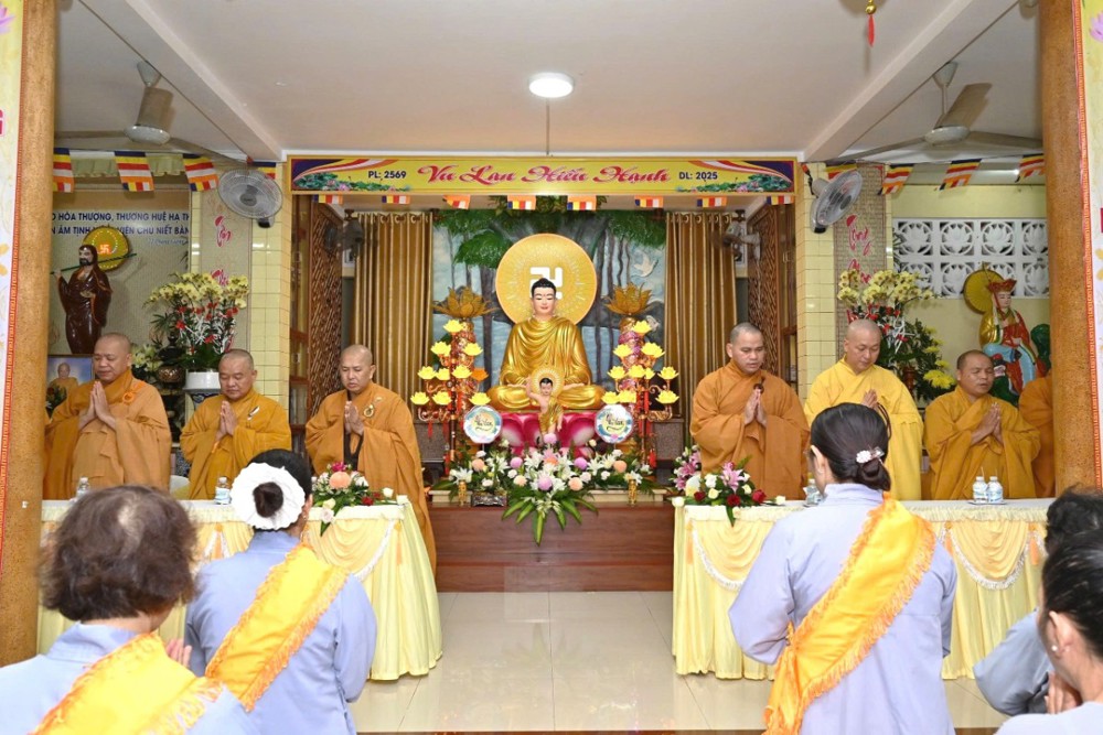 TP.HCM: Niết Bàn tịnh xá trang nghiêm lễ Vu Lan báo hiếu PL.2569