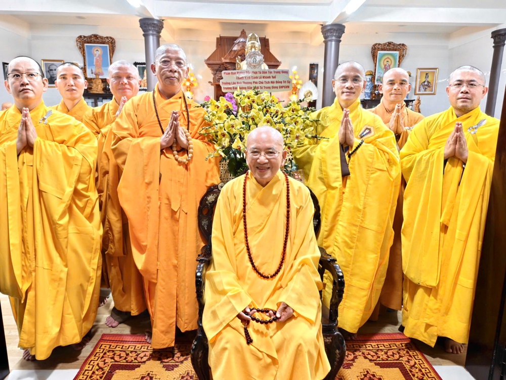 Phân ban Phật tử Dân tộc Trung ương khánh tuế vấn an Hòa thượng Thích Khế Chơn nhân mùa Vu Lan Báo hiếu PL.2569-DL.2025