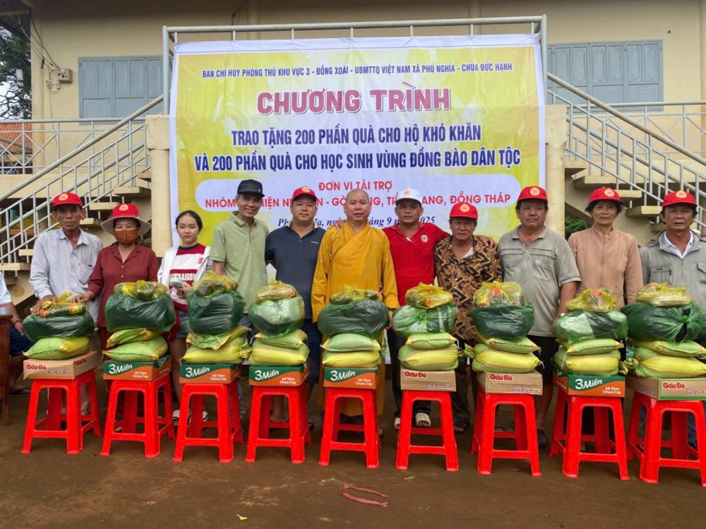 Đồng Nai: Trao 400 phần quà đến học sinh và đồng bào dân tộc xã Phú Nghĩa
