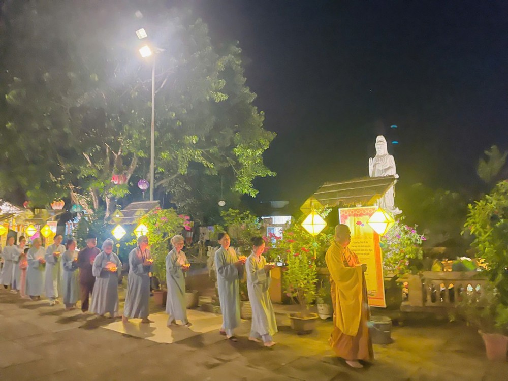 Thanh Hóa: Đêm lễ dâng đèn Trí tuệ – Thỉnh Chuông U Minh tại chùa Đống Cao nhân khánh nhật Bồ Tát Địa Tạng