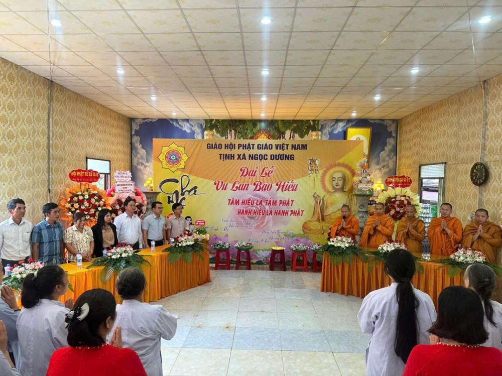 Gia Lai: Tịnh xá Ngọc Dương trang nghiêm tổ chức lễ Vu lan Báo hiếu và bông hồng cài áo PL.2569 – DL.2025