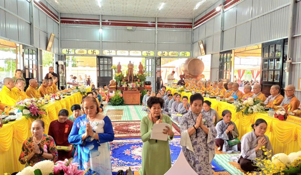 Vĩnh Long: Đạo tràng Hoa Nghiêm trang nghiêm tổ chức Đại lễ Vu Lan PL.2569